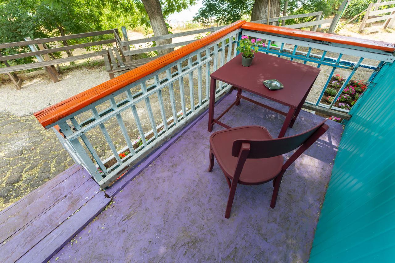 Steller Hostel & Camping Odessa Extérieur photo