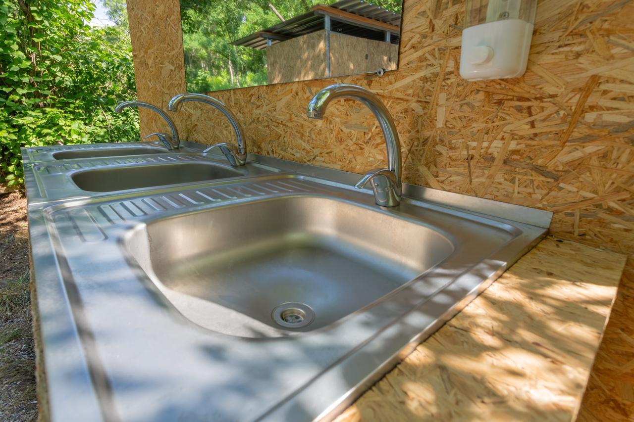 Steller Hostel & Camping Odessa Extérieur photo